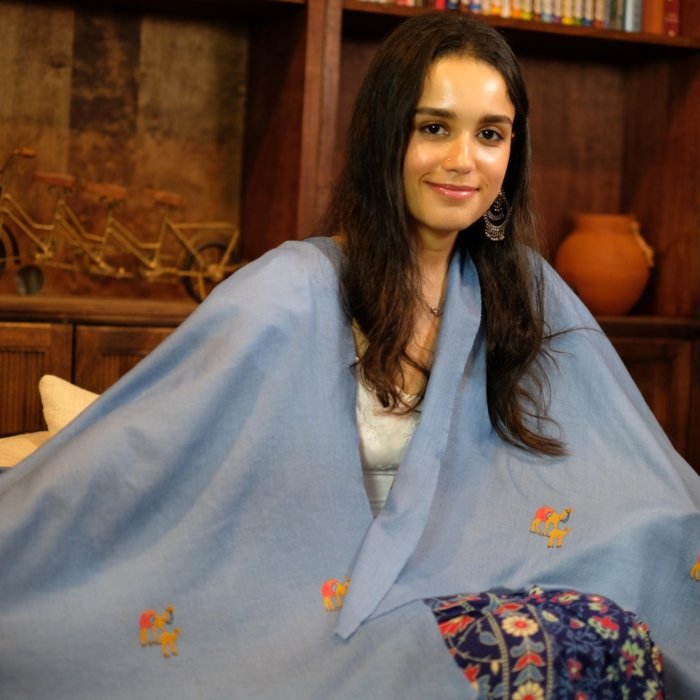 Camel embroidered Cashmere Wrap
