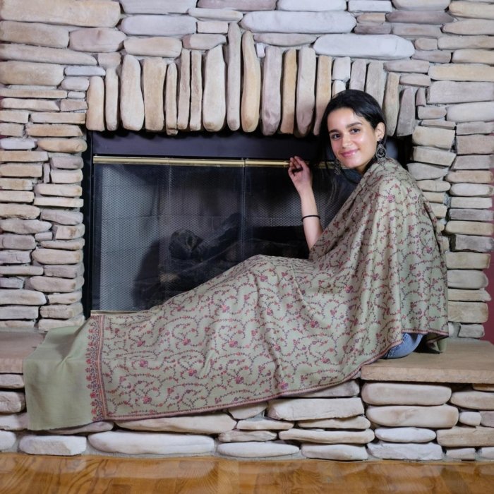 Dilkash Purple Sozni Cashmere Wrap