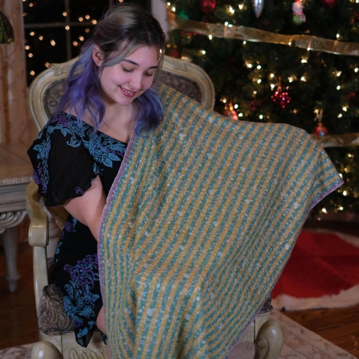 Yellow & Green Sozni Jaal Embroidered Pashmina Stole