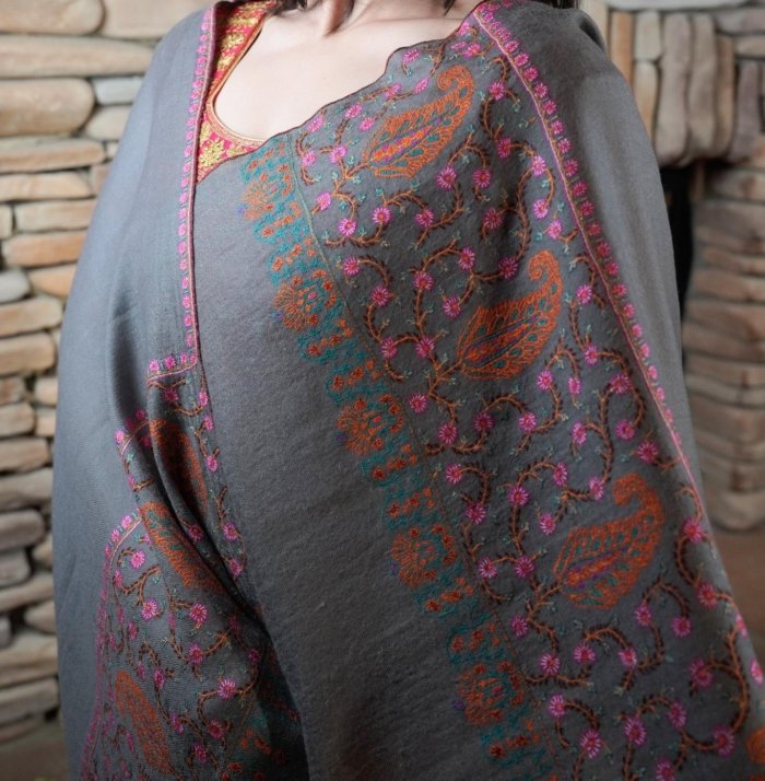 Vasundhara Gray Sozni Paladaar Pashmina Wrap