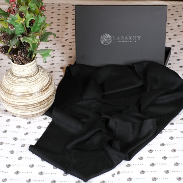 Noor-e-Seher Black Pashmina Wrap
