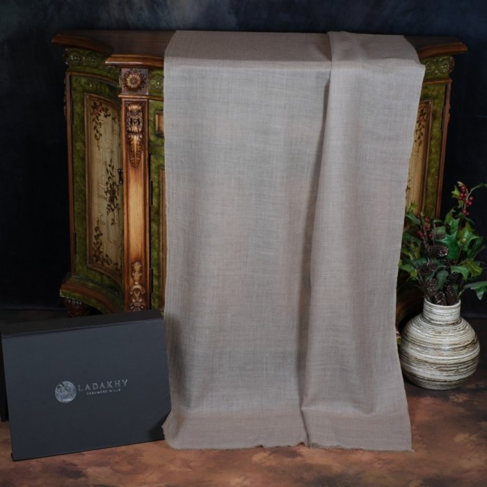 Ivory Ridge Solid Wrap
